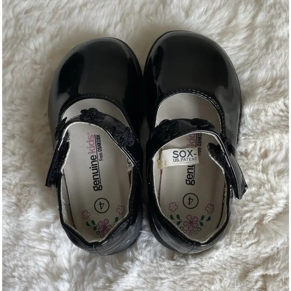 Girls Black Maryjane’s Size 4